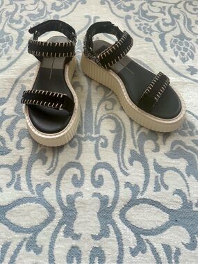 Dolce Vita DEBRA Platform Sandal in black white nubuck